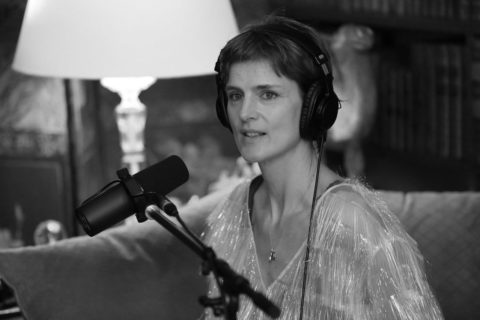 The Chanel 3.55 Podcast últimas noticias de la compañía sobre ¿Usted se ha preguntado lo que ella lleva adentro a ese Chanel Handbag? 2