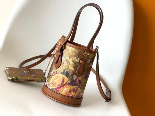 Flor metálica Louis Vuitton Neverfull Bucket Bags M81724