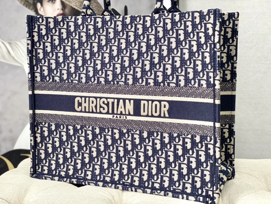 Bolso calificado azul Christian Book Large de Dior Oblique Embroidery Canvas Navy