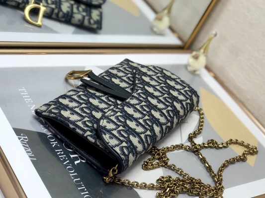 El OEM calificó la silla de montar Dior Oblique Jacquard Pouch Wallet largo