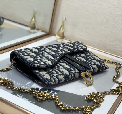 El OEM calificó la silla de montar Dior Oblique Jacquard Pouch Wallet largo