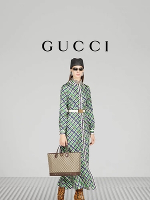 GUCCI Ophidia calificó el bolso pequeño negro de cuero granuloso medio
