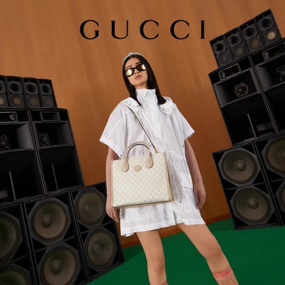 Pequeño bolso supremo Tote With Interlocking G de la lona de Gucci