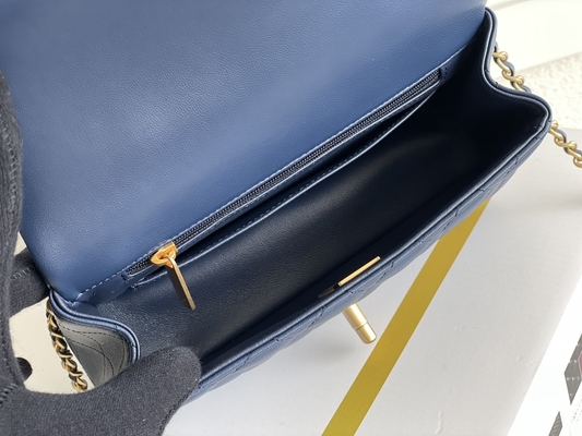 Corderina granulosa de Chanel Mini Rectangular Caviar 2020 del caviar y metal dorado