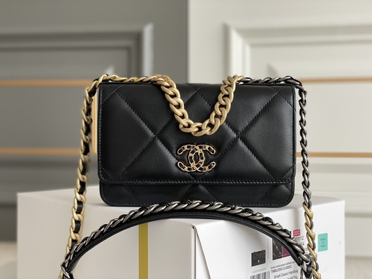 El oro Preloved de la corderina calificó el bolso de la aleta de Chanel 19 del bolso mini OEM