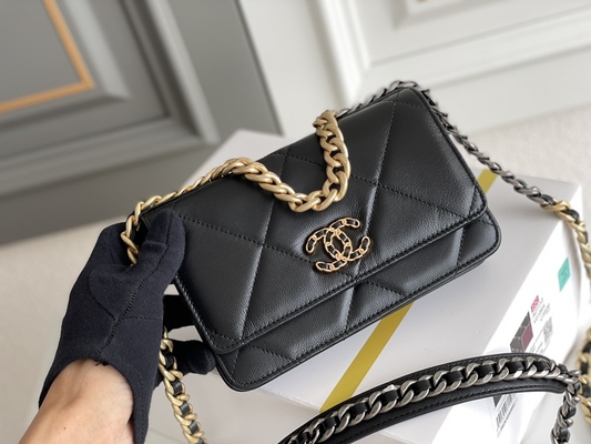 El oro Preloved de la corderina calificó el bolso de la aleta de Chanel 19 del bolso mini OEM