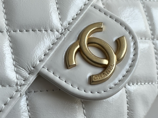La piel de becerro blanca clásica Preloved calificó la cadena Chanel del bolso 2023 bolsos de la travesía