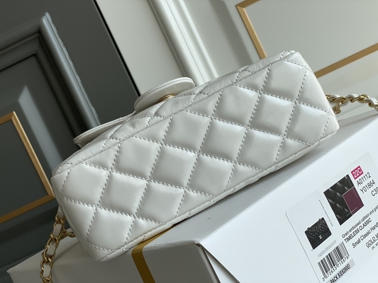 La piel de becerro blanca clásica Preloved calificó la cadena Chanel del bolso 2023 bolsos de la travesía