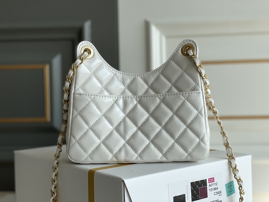 La piel de becerro blanca clásica Preloved calificó la cadena Chanel del bolso 2023 bolsos de la travesía