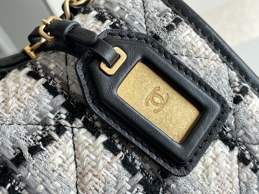 Lanas blancas de la tela escocesa del negro clásico de 2WAY Chanel Medium Flap Bag Messenger