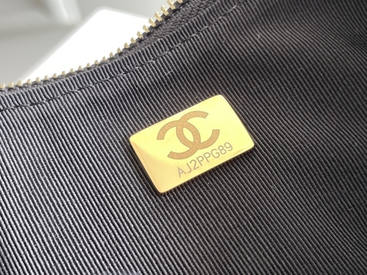 Cuero negro de la piel de becerro del bolso del hobo de Mini Sling Bag Branded Chanel de la cadena