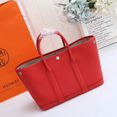 El sello Preloved de Bougainvillier calificó el bolso Hermes Negonda Garden Party 30