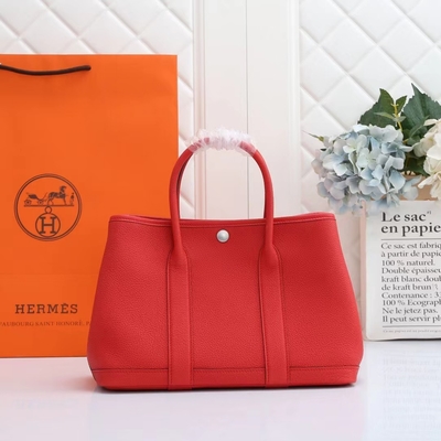El sello Preloved de Bougainvillier calificó el bolso Hermes Negonda Garden Party 30