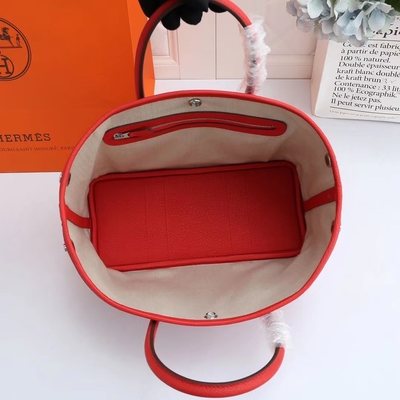 El sello Preloved de Bougainvillier calificó el bolso Hermes Negonda Garden Party 30