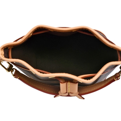 Cruz rápida NANA de Louis Vuitton M81266 de la lona del monograma - la bolsa para transportar cadáveres para las mujeres