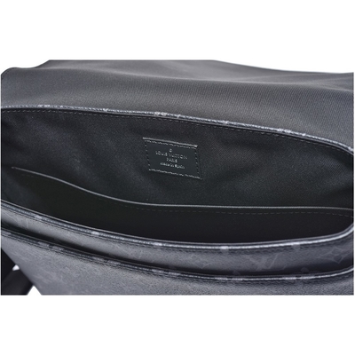 Impresión Louis Vuitton District para hombre P.M. M45272 de la lona del eclipse