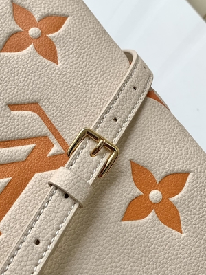 Monograma gigante en camino milímetro Louis Vuitton Messenger Bag For Ipad Mini del azafrán poner crema