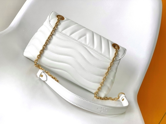 El LV Preloved calificó el bolso M58549 New Wave el bolso de cadena