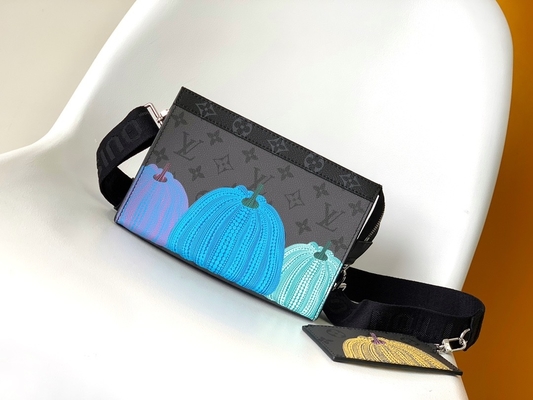 Impresión Gaston Wearable Wallet de la calabaza del viaje del LV X YK Mini Designer Purses Louis Vuitton Pochette