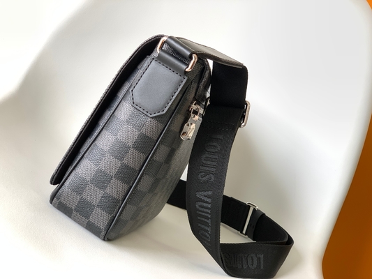 Mensajero Bag Graphite Black del distrito P.M. Damier de Louis Vuitton Branded Mens Bag