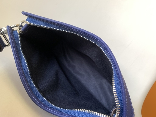 Cremallera doble de la pequeña cartera de Gastón Louis Vuitton LV Pochette usable 