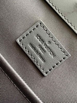 Saco para hombre Plat Zippé horizontal 24H M45571 Louis Vuitton Bag