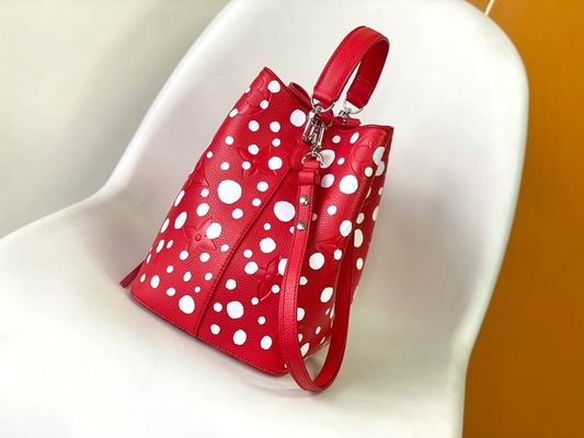 Señoras NéOnoé negro blanco milímetro Louis Vuitton Yayoi Kusama Handbag