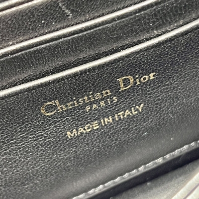 Negro calificado Flip Closure de señora Dior Patent Clutch Small Pearl
