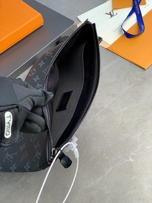 La sombra del monograma cubre a Mini Designer Purses Pochette con cuero para ir Louis Vuitton