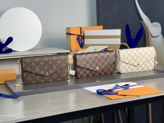Mini guarnición fucsia del LV Felicie Pochette Monogram Bag Wallet