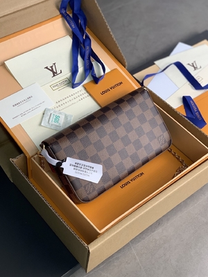 Mini guarnición fucsia del LV Felicie Pochette Monogram Bag Wallet