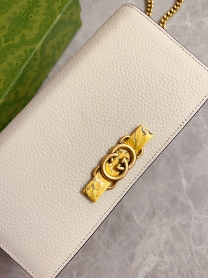 Cartera de cuero rosa clara de Mini Designer Purses Gucci Python en el WOC de cadena con entrelazar G