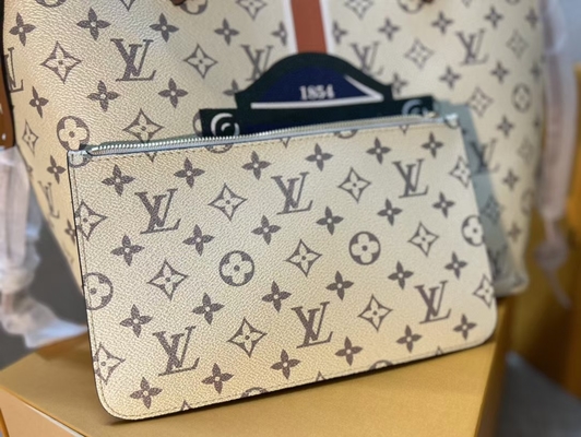 Bolso beige del monograma para mujer de Louis Vuitton Preloved Branded Bag Neverfull