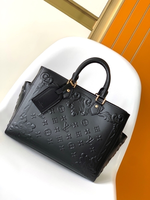 El monograma blanco Preloved calificó el bolso Louis Vuitton Sac Plat Tote