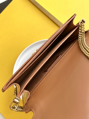 Santo Laurent Preloved Branded Bag YVES SAINT LAURENT Cassandra Shoulder Bag