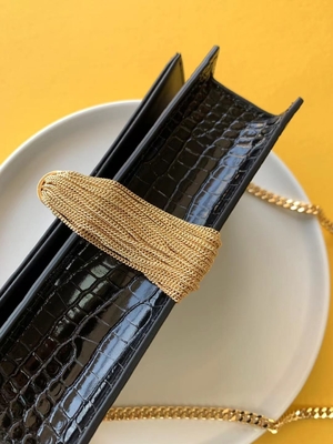Cadena Kate Small Tassel del oro del bolso del negro de YVES SAINT LAURENT de la piel de becerro