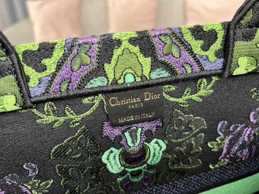 Bordado Dior Maria Grazia Chiuri Bag Booktote del tamaño extra grande