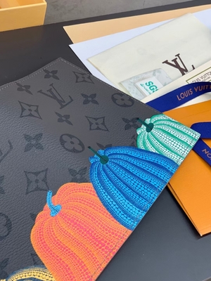 Impresión de la calabaza del negro de Louis Vuitton LV X YK Mini Designer Purses Pocket Organizer