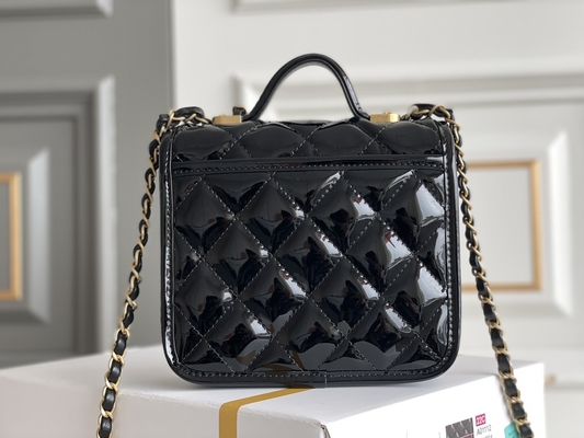 Cadena del oro de Chanel 22 Mini Designer Purses Black Spell con la aleta del descenso