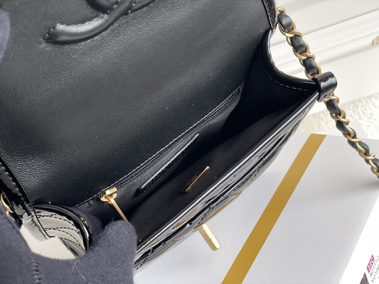Cadena del oro de Chanel 22 Mini Designer Purses Black Spell con la aleta del descenso