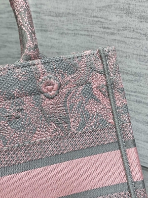 Pequeño Christian Dior Booktote Pink And Gray Toile De Jouy Sauvage Embroidery