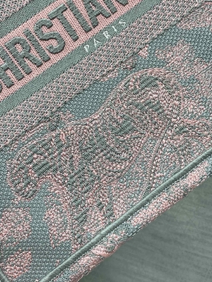 Pequeño Christian Dior Booktote Pink And Gray Toile De Jouy Sauvage Embroidery