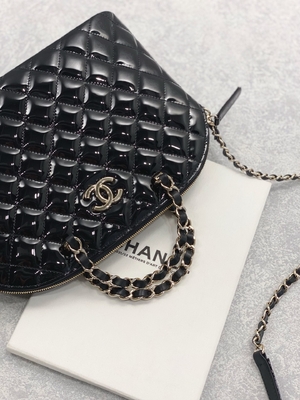 Pequeño Chanel Patent Calfskin Shopping Bag con señora retra Style