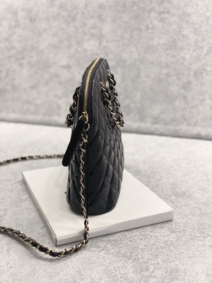 Pequeño Chanel Patent Calfskin Shopping Bag con señora retra Style