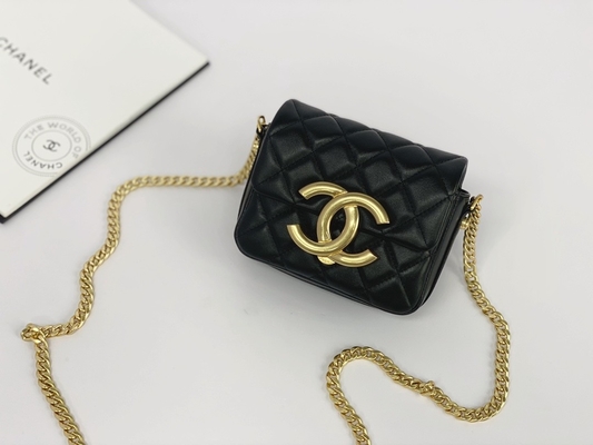 Piel de cordero negra calificada mensajero Bag Chanel Flap Phone Holder