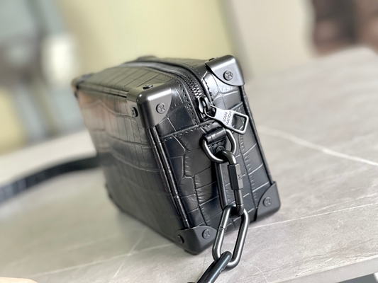 Tronco suave Mini Small Patent Leather de Crocodilien Matte Black Louis Vuitton LV