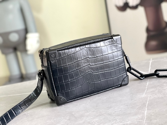 Tronco suave Mini Small Patent Leather de Crocodilien Matte Black Louis Vuitton LV