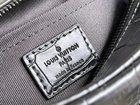 Tronco suave Mini Small Patent Leather de Crocodilien Matte Black Louis Vuitton LV