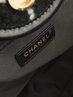 La aduana 2022 de Chanel Sotheby calificó el totalizador del arco iris del FW del bolso de la playa del tweed de los bolsos