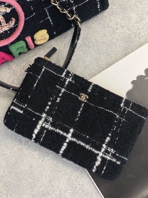 La aduana 2022 de Chanel Sotheby calificó el totalizador del arco iris del FW del bolso de la playa del tweed de los bolsos